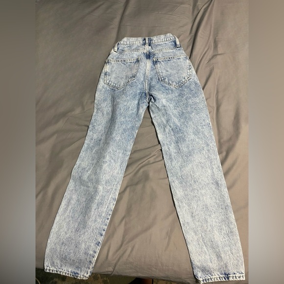 High Rise Arizona Jean - Picture 2 of 2